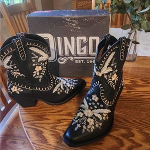 Dingo Floral Boots
